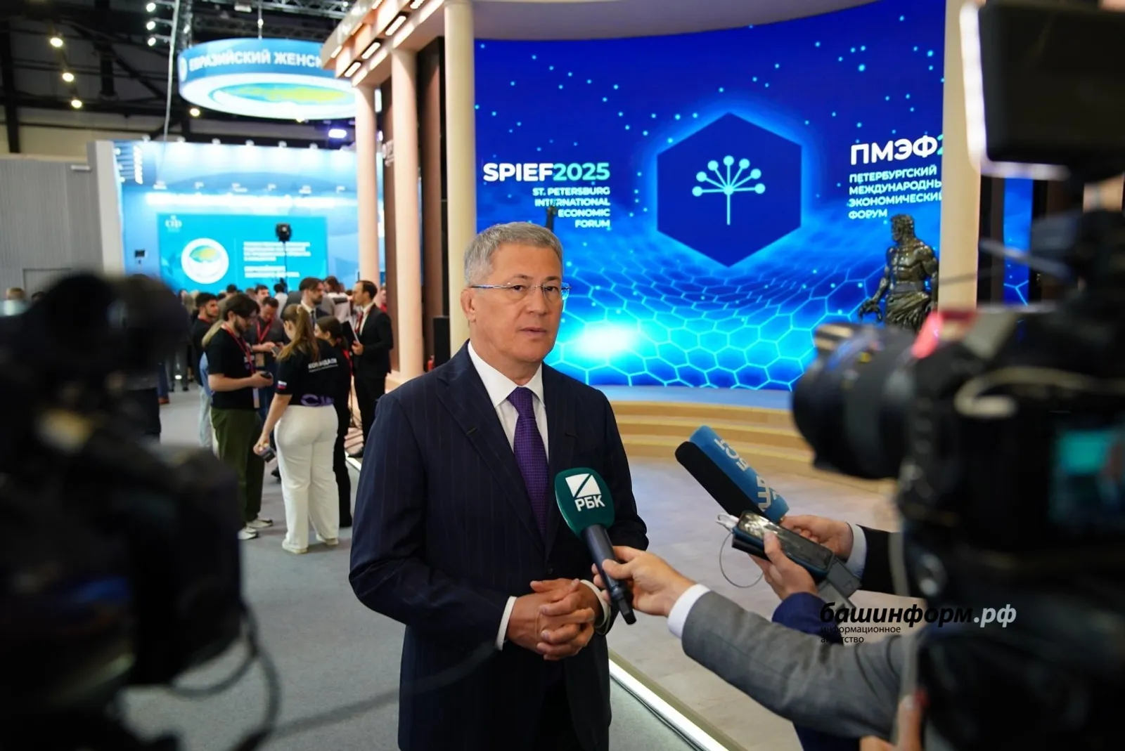 Хабиров прокомментировал 3 место Башкирии в рейтинге инвестклимата