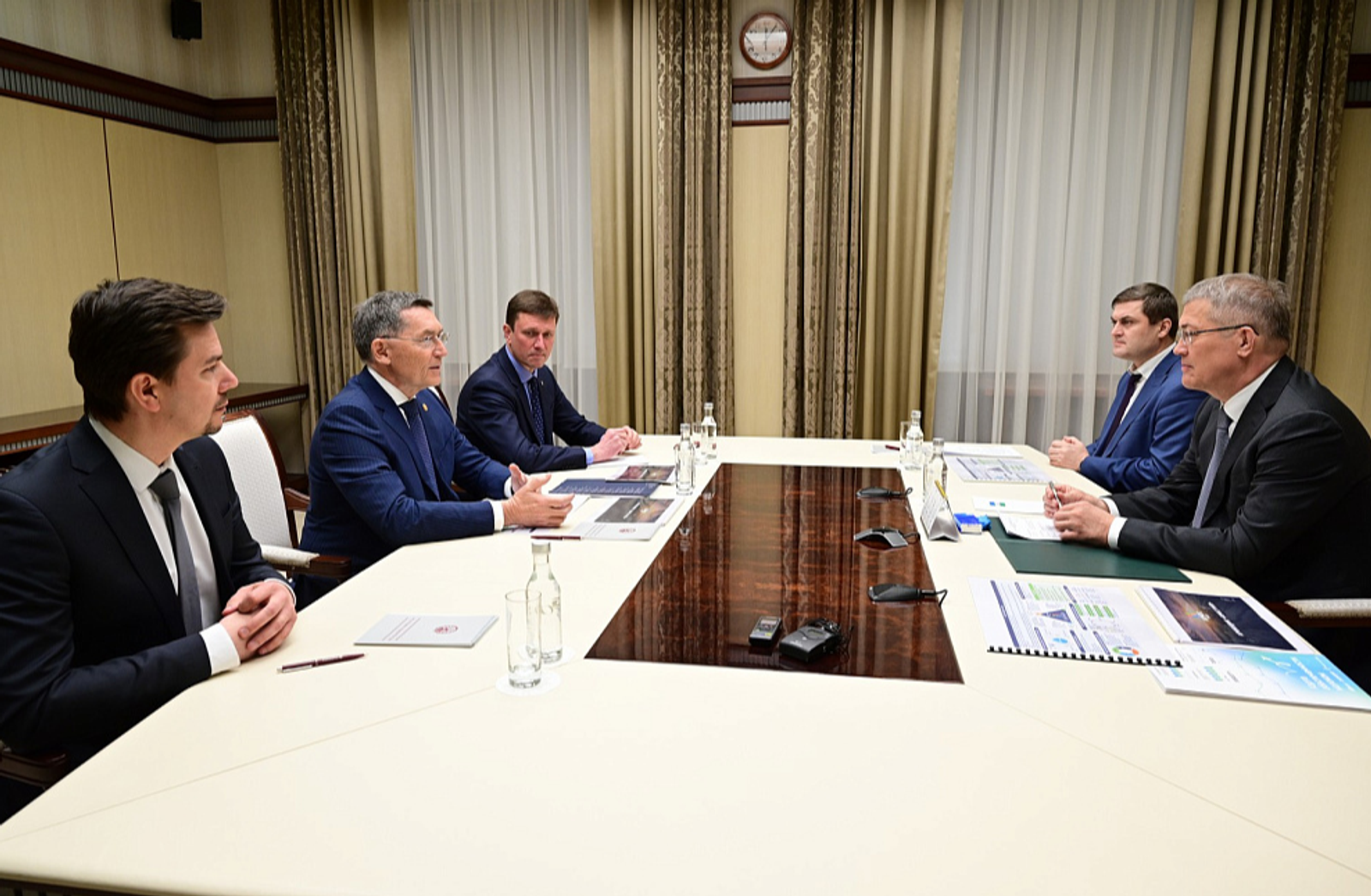 Рабочая встреча с управляющим холдинга «КОМОС ГРУПП» Андреем Шутовым