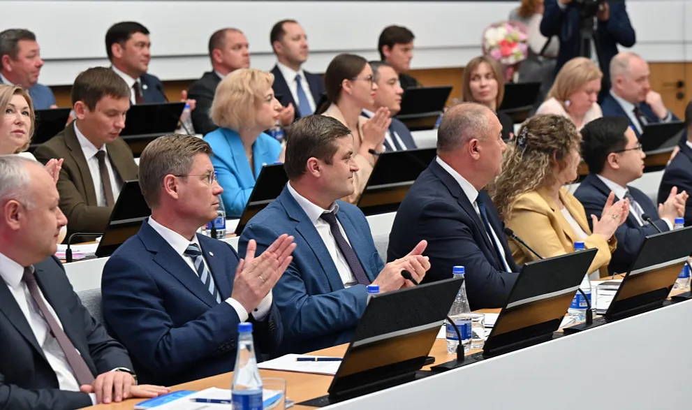 Радий Хабиров наградил победителей смотра-конкурса парадных расчётов