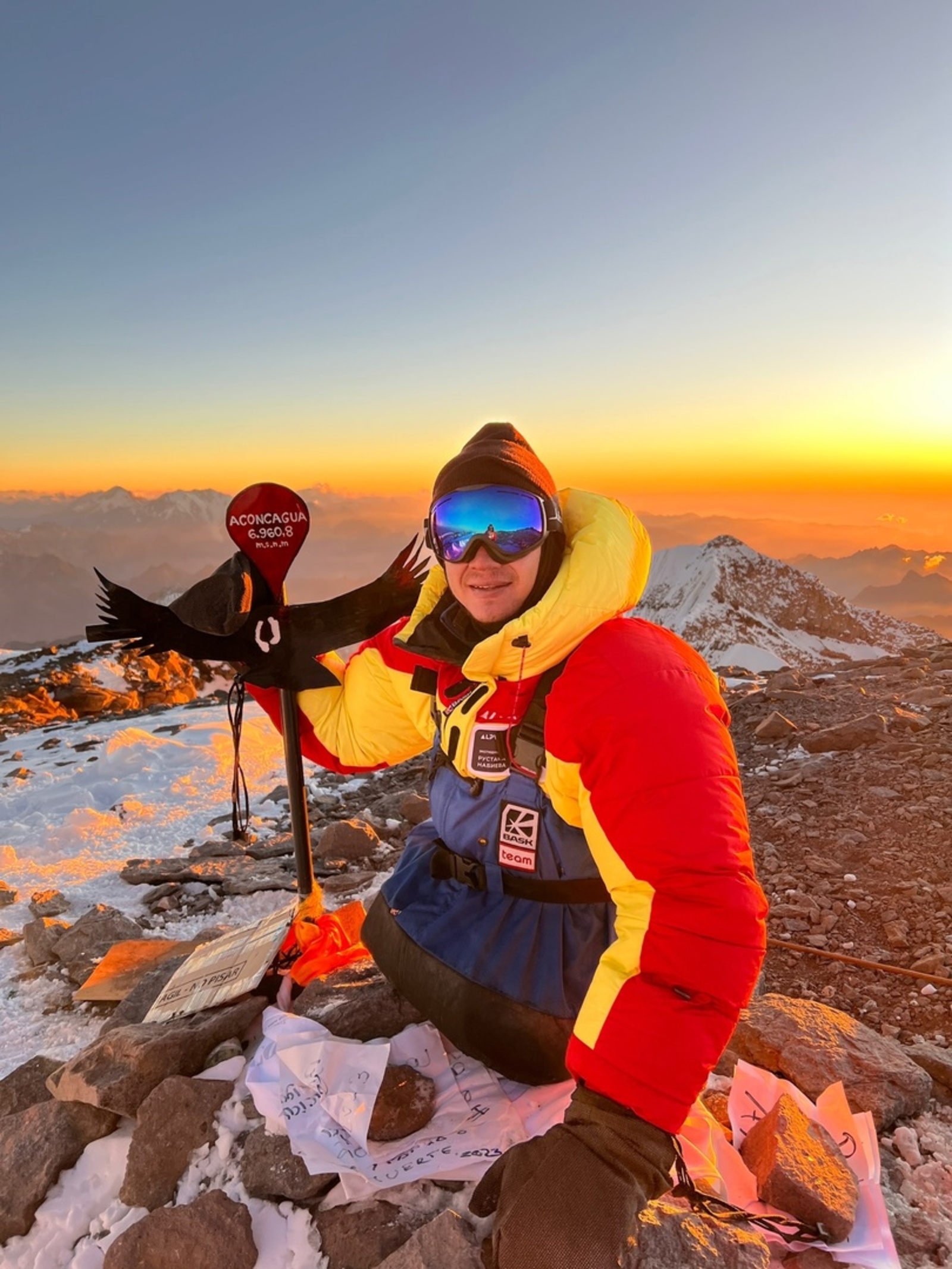 Блогер из Башкирии Рустам Набиев рассказал о своих чувствах после восхождения на шестую вершину