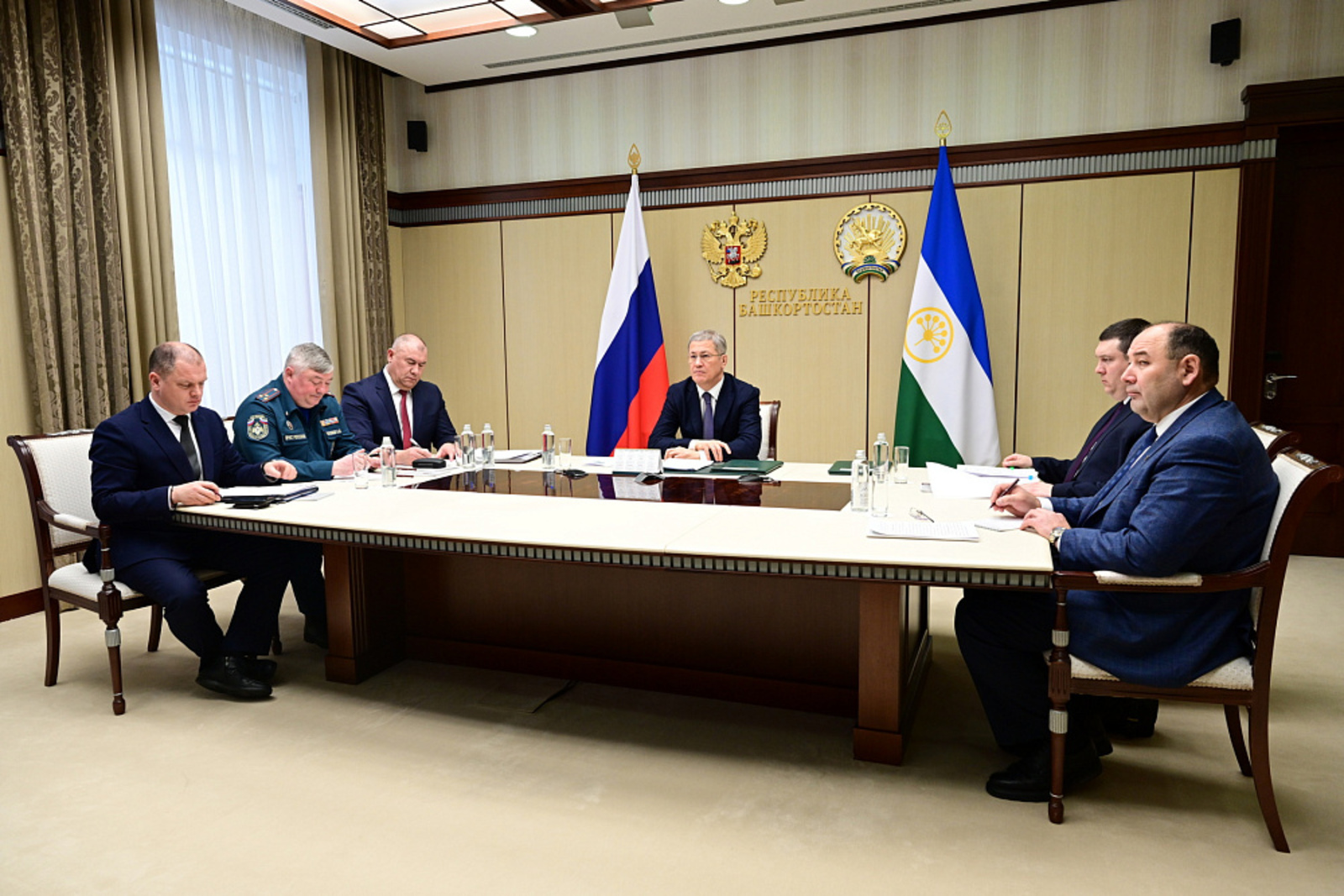 Радий Хабиров принял участие в совещании по подготовке к весеннему паводку