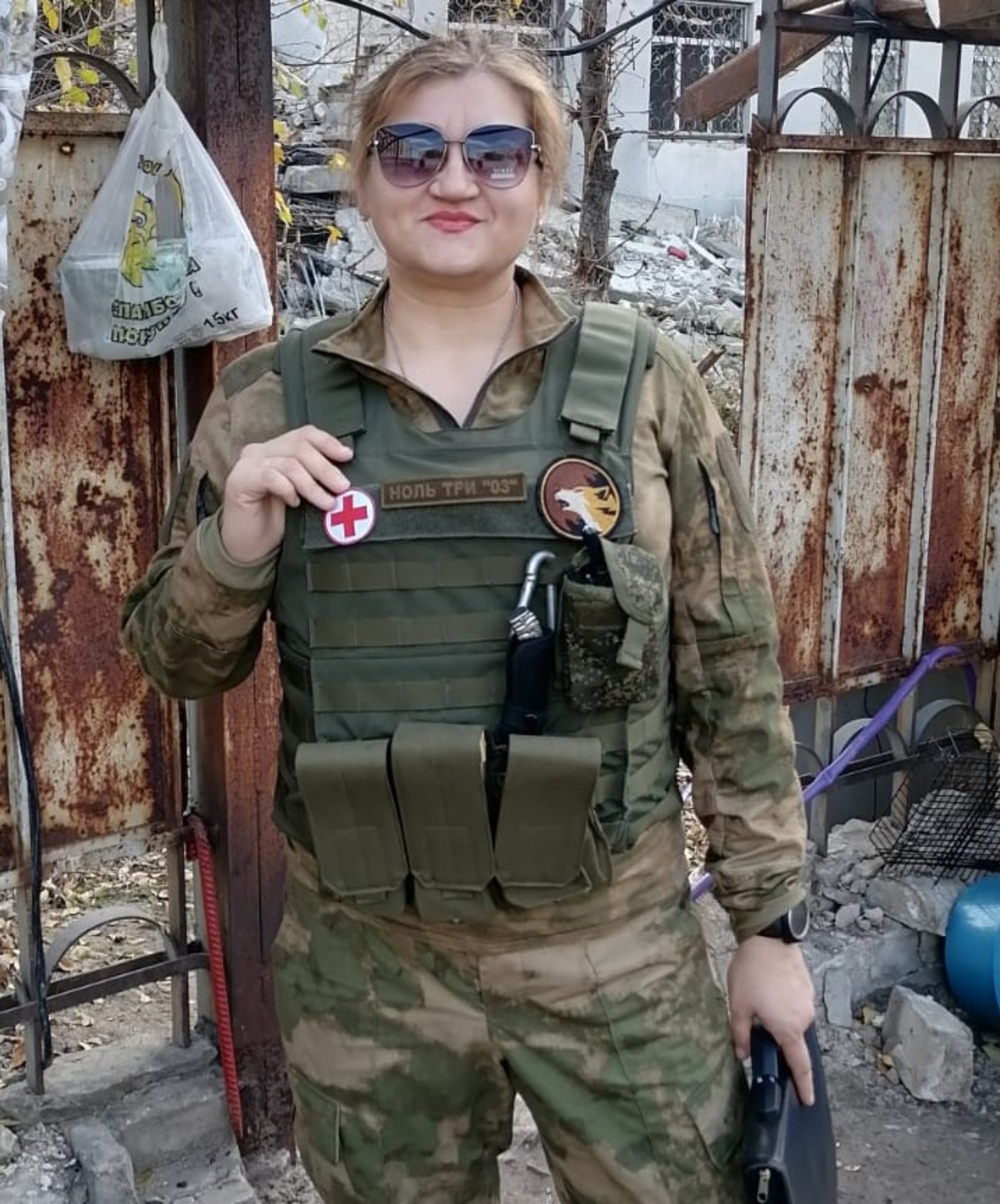 Светят своим мужеством «сестрички»