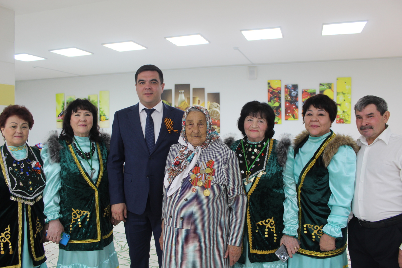 В Агидели состоялся праздничный обед для ветеранов