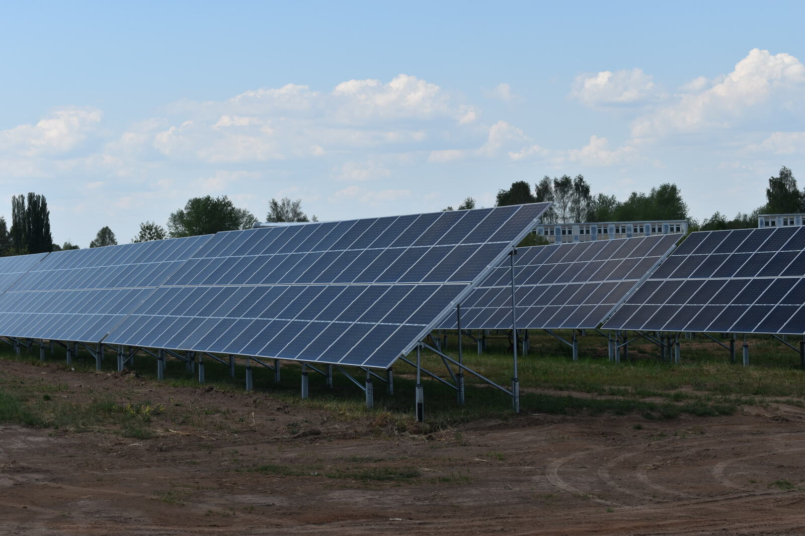 В Башкирии реализуют инвестиционные проекты по производству солнечных панелей
