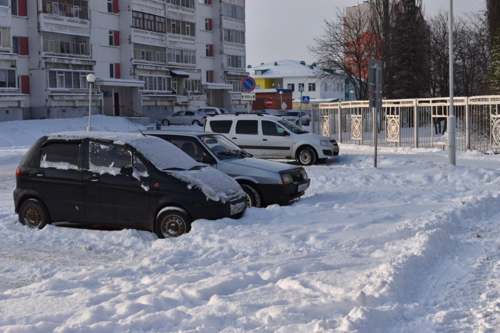 В Башкирии в автомобиле оказался заблокированным 4-летний ребенок
