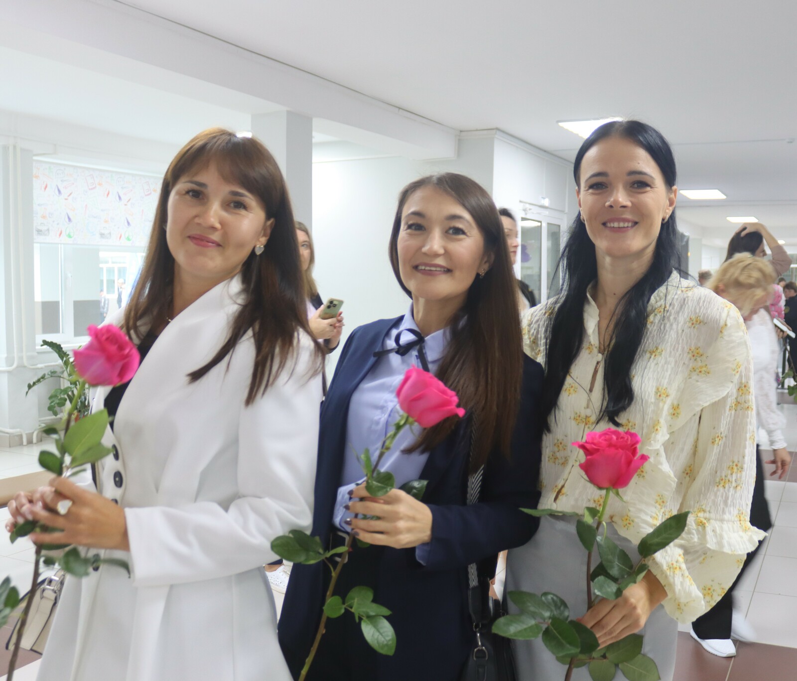 Трижды первый: в Агидели три директора повели детей в один класс!