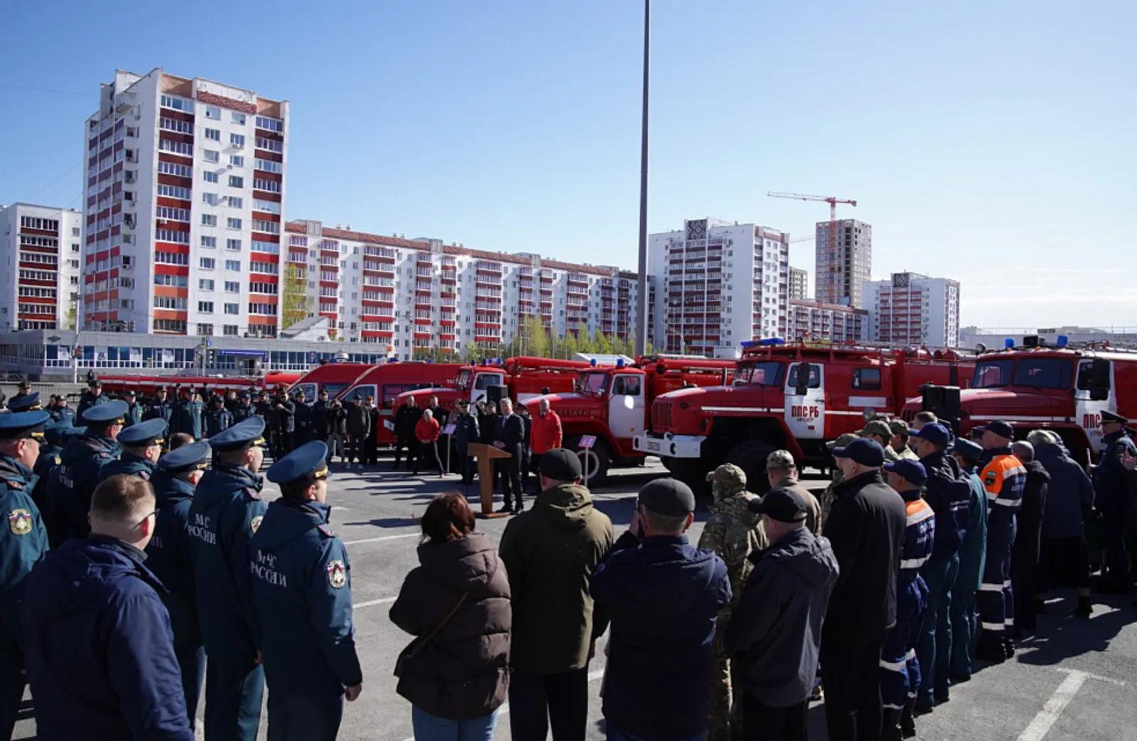 Пожарные Башкортостана в преддверии праздника получили новую технику